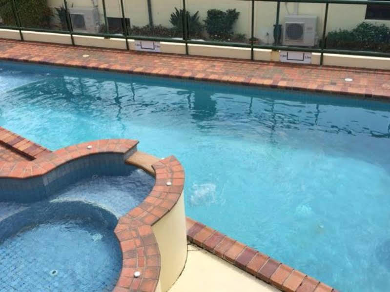 Darcy Arms Hotel Motel Gold Coast Dış mekan fotoğraf
