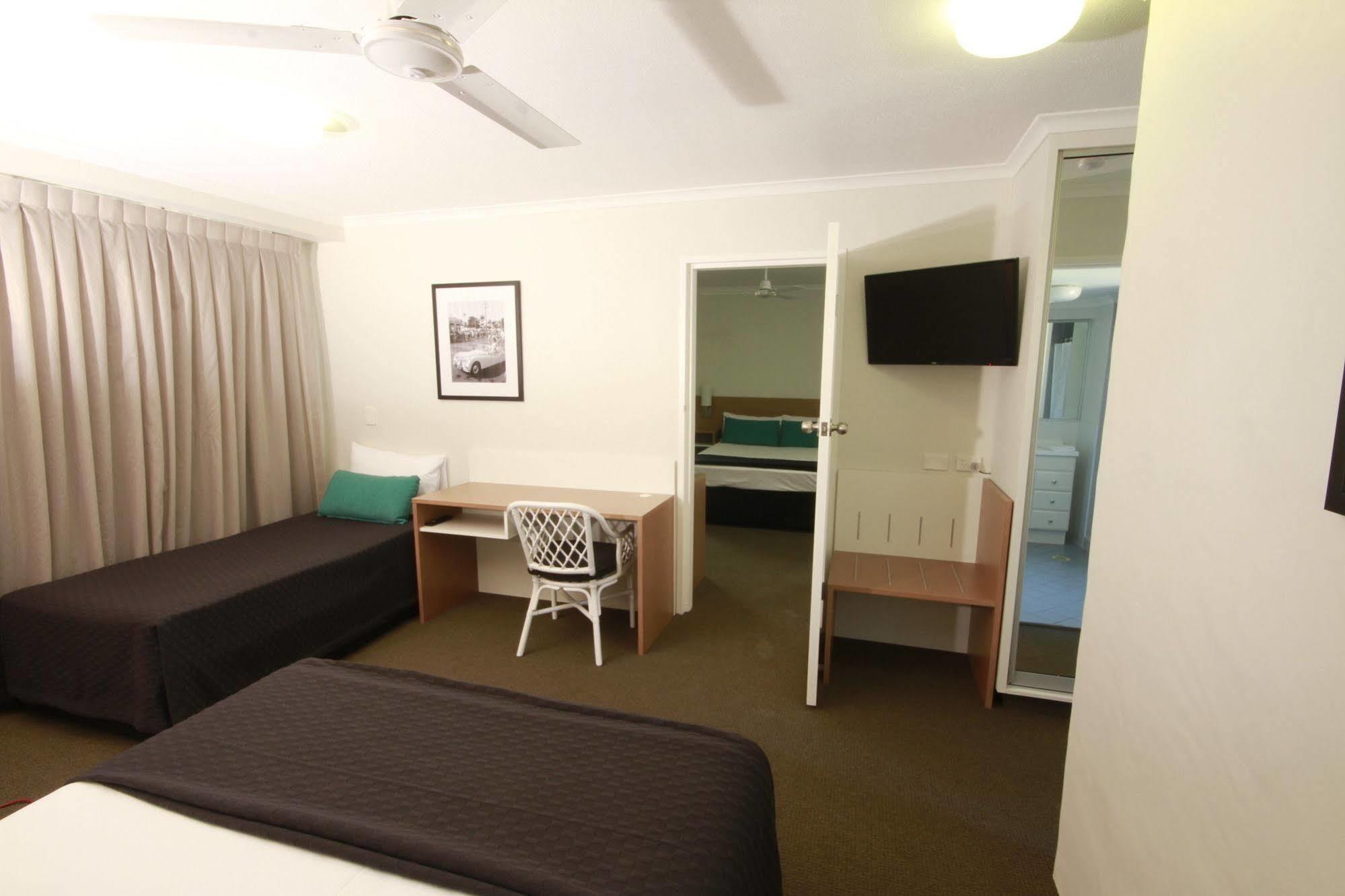 Darcy Arms Hotel Motel Gold Coast Dış mekan fotoğraf